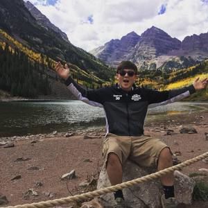 Meet your Posher, Colin